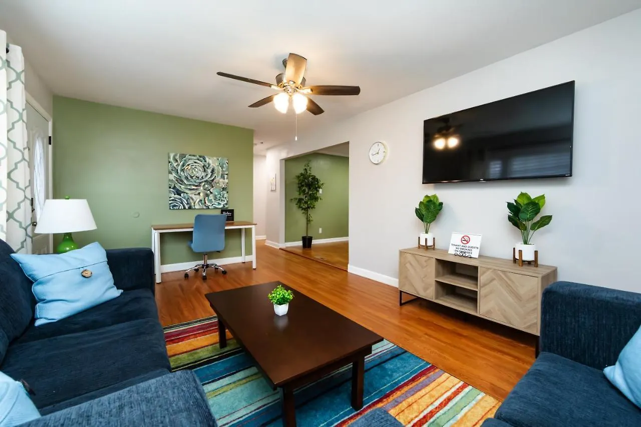 Roomy 3Br 2 Bath Minutes To Uptown And Airport Ideal For Small Families Charlotte