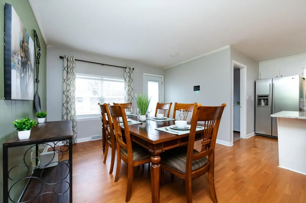Apartment Roomy 3Br 2 Bath Minutes To Uptown And Airport Ideal For Small Families Charlotte