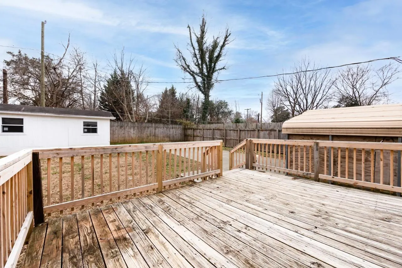 Roomy 3Br 2 Bath Minutes To Uptown And Airport Ideal For Small Families Charlotte