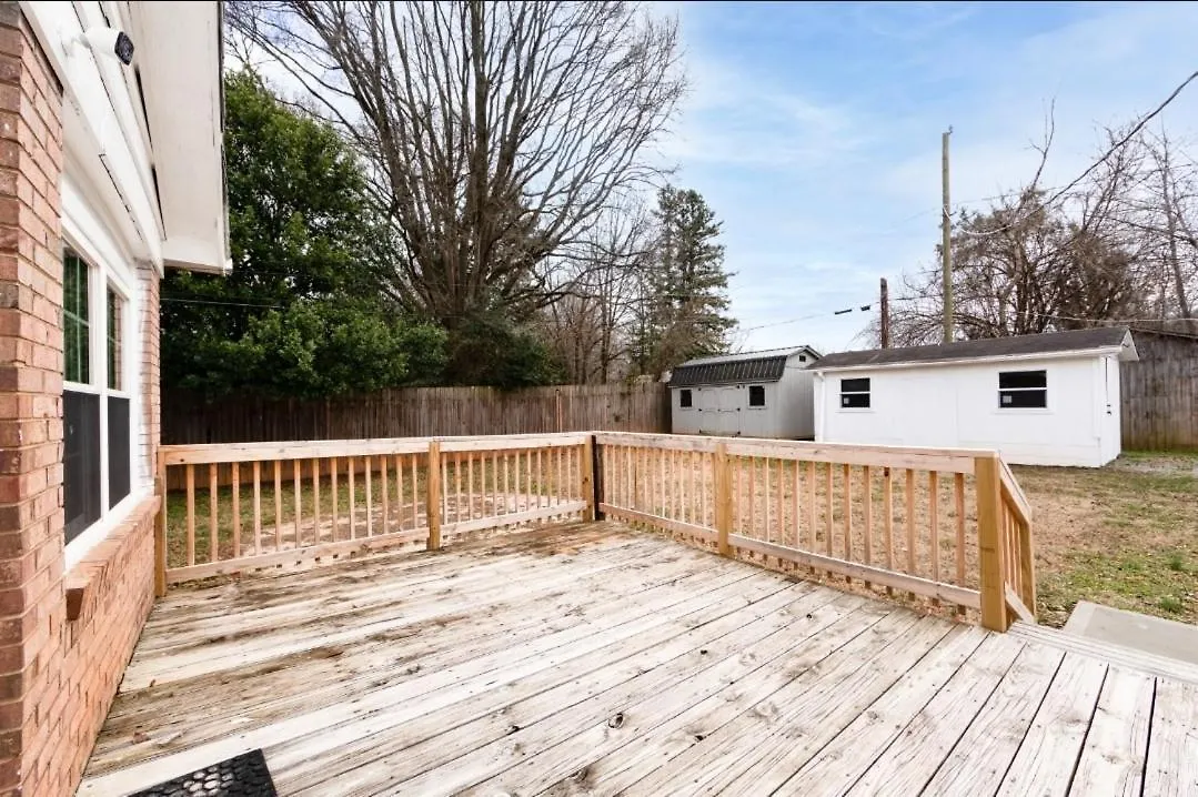Roomy 3Br 2 Bath Minutes To Uptown And Airport Ideal For Small Families Charlotte
